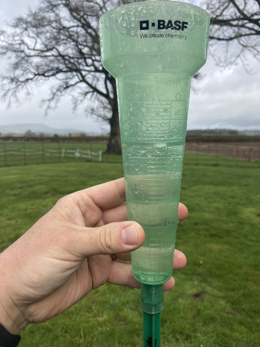 cropwalkerchris's tweet image. Ok, whoever had the BBQ over the weekend, I hope you’re satisfied! #bringbackspring