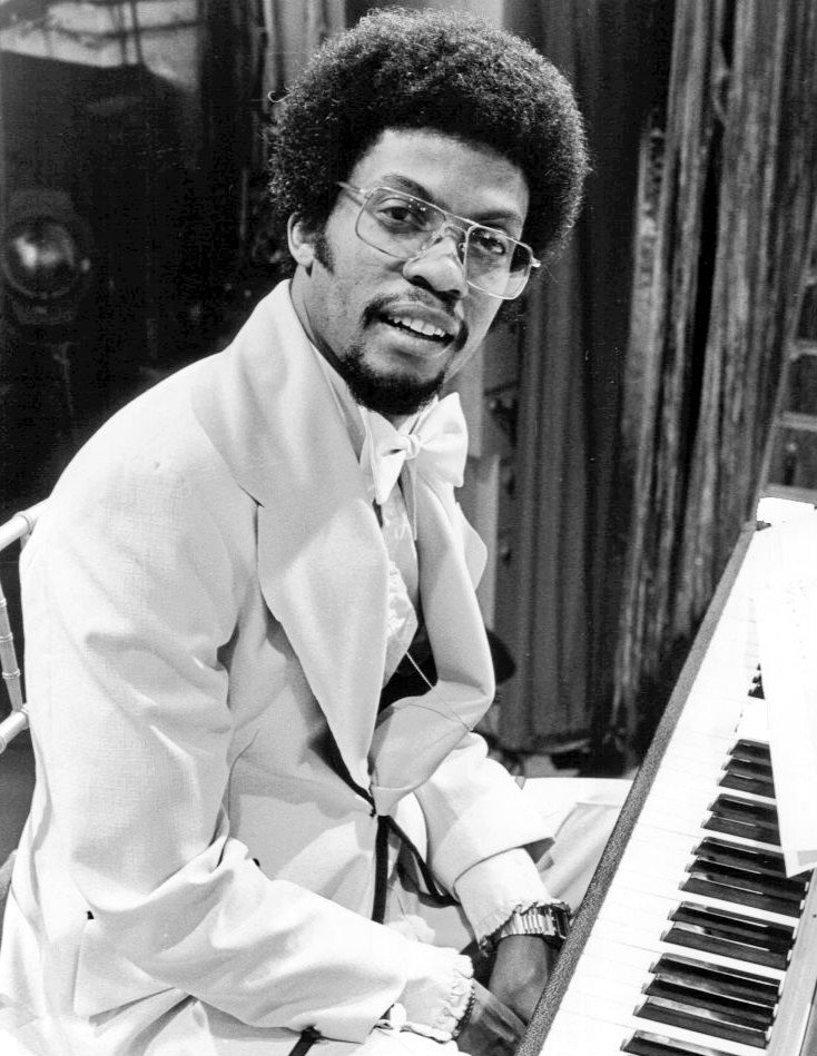 TheVelvetVoyce's tweet photo. Born on this day in Chicago, IL...the one, the only, the MAN:
Happy 83rd birthday to Herbie Hancock!
Share your favorite Herbie albums, music periods, songs, and stories as we celebrate a TRUE G.O.A.T.! https://t.co/m4FJPwVovz