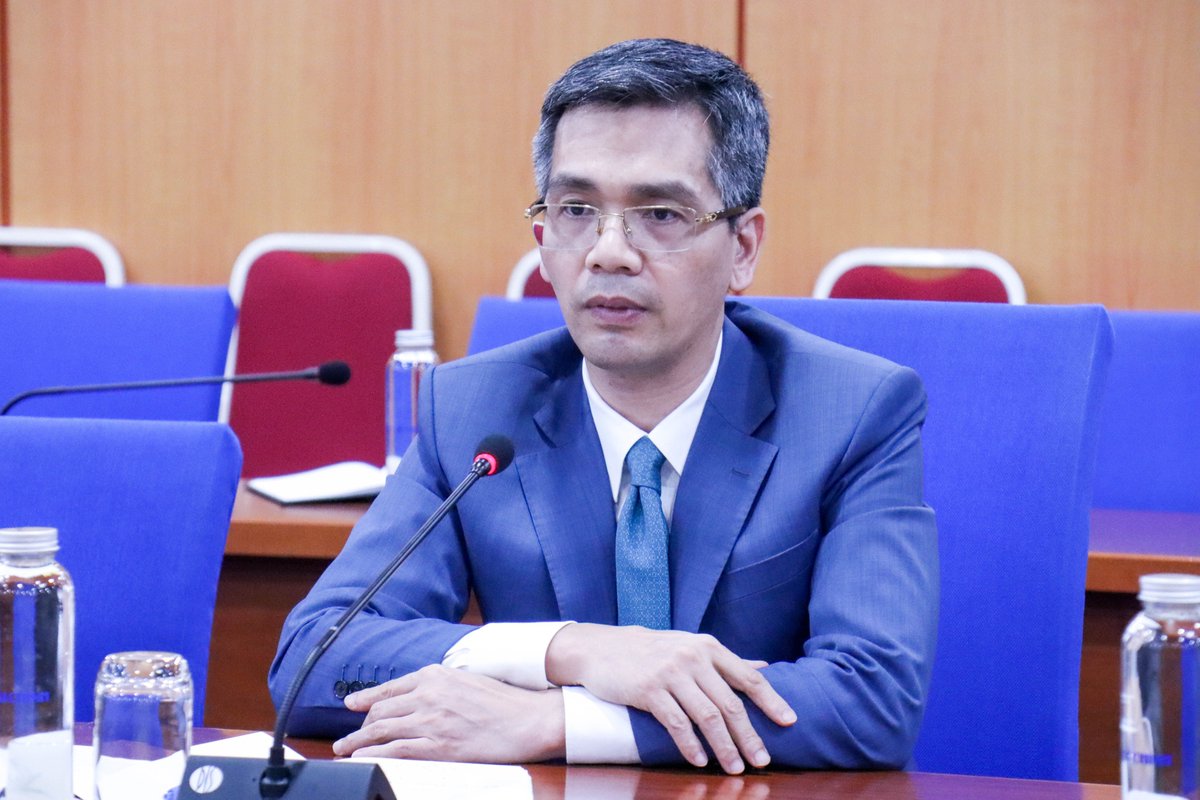 uninvietnam's tweet image. Financial development &amp;amp; innovation are key to the implementation of🇺🇳🇻🇳 #CooperationFramework (2022-2026).

UNRC @ptamesis &amp;amp; Vice Minister of Finance Vo Thanh Hung discussed how to ensure an enabling environment for 🇺🇳🇻🇳 partnership, incl. SDG financing as part of SDG ⬆️ efforts.