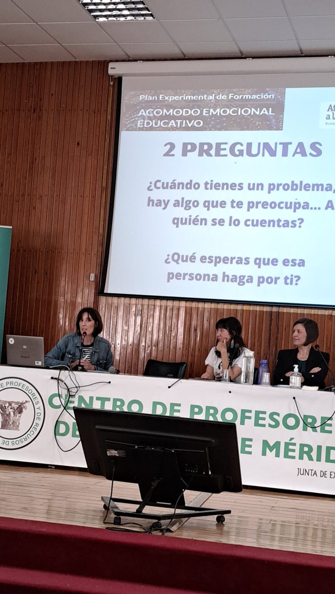 1Eoep's tweet photo. Hoy hemos presentado nuestras actuaciones en las Jornadas del Plan Experimental de Acomodo Emocional, celebradas en Mérida. https://t.co/BXNVcNOyeg
