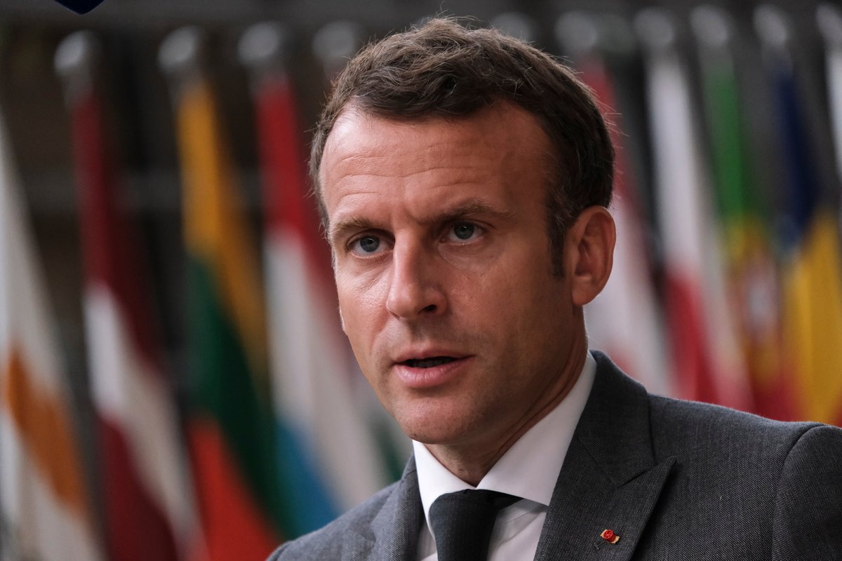 President <a href="/EmmanuelMacron/">Emmanuel Macron</a> heeft tijdens zijn staatsbezoek aan Nederland aandacht voor technologie, innovatie en samenwerking.

Het Frans-Nederlandse Innovatiepact werd getekend waarin samenwerking tussen Brainport en Grenoble op semicon en fotonica staat.

brainporteindhoven.com/nl/nieuws/staa…