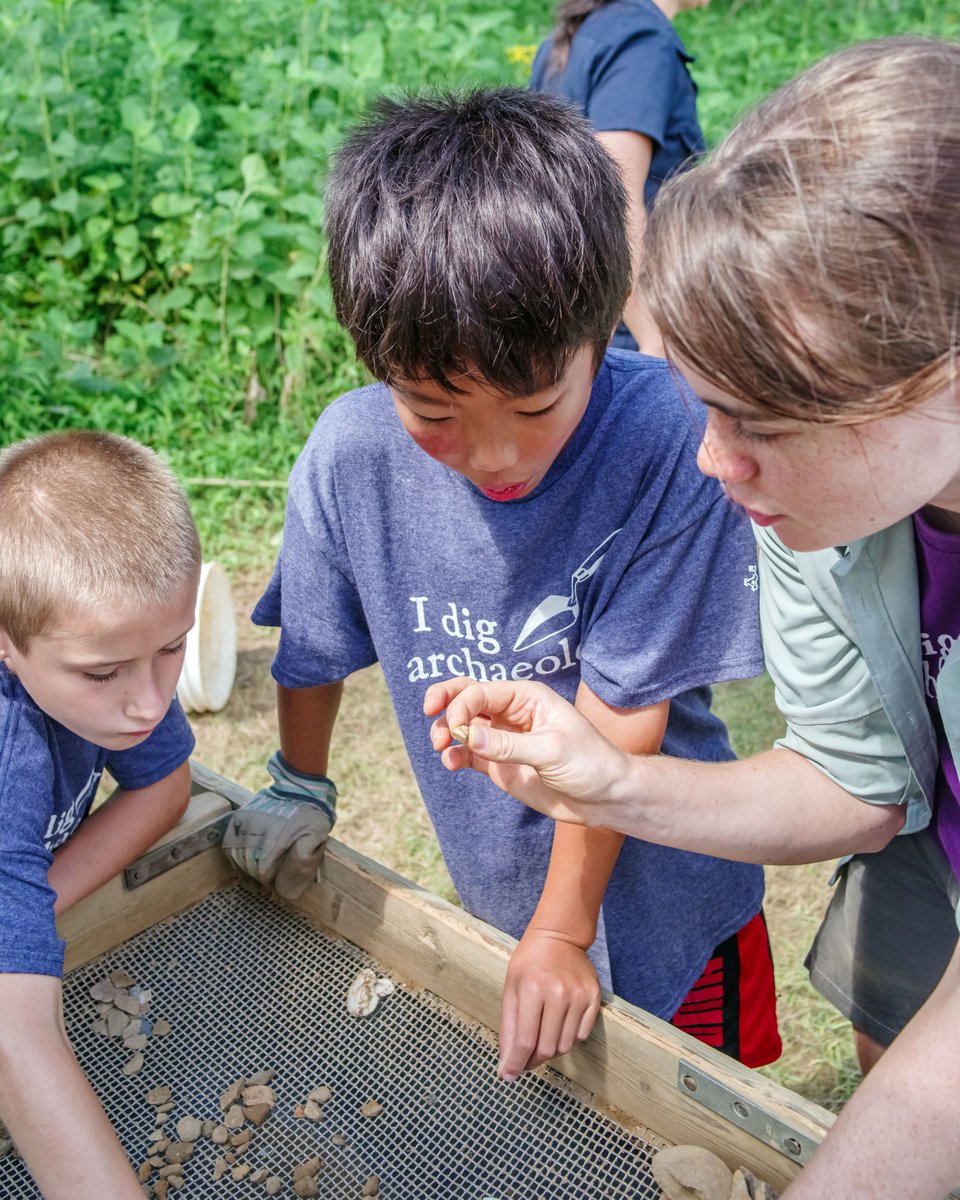 Countdown starts now! Just under an hour until Kids Camp registration opens! Kids 8-12 can join the archaeology team this summer and help us uncover the past. Registration opens at 9:00 a.m. here: historicjamestowne.org/education/for-… Registration is limited!