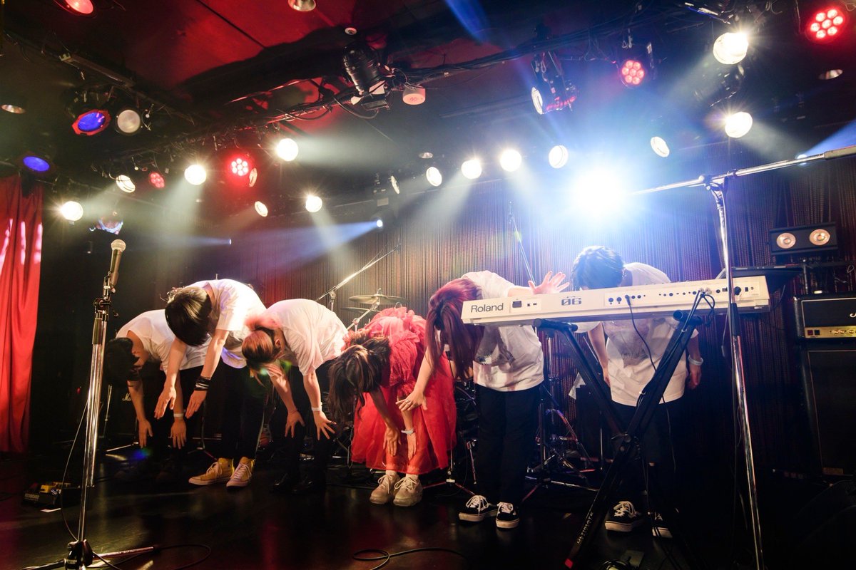 knmrmr_05's tweet photo. 2022/11/13 5周年記念ワンマンライブ
【宝箱】かなまるバンド フル尺映像公開しました💎✨
3年ぶりの声出しライブの感動を
是非ご覧ください🎤✨
そして、かなまるのライブは
最高に楽しいよ〜🫶🏻これからも
沢山の人を元気にしたいです💖
是非、ご覧ください!
https://t.co/dGKsnN0nok https://t.co/wJIPAL6SFW