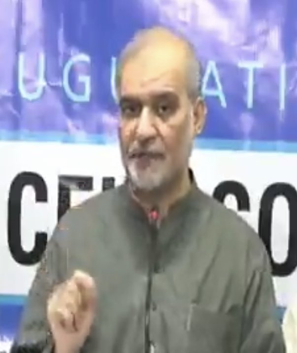 officialammad's tweet photo. چاچا کون سا نشہ کیا تھا جو آج جاگے ہو جب صرف ۳ دن رہ گۓ ہیں مردم شماری ختم ہونے میں ؟ پہلے جاگ جاتے جیسے اِلیکشن کے ٹائم پر صبح و شام نظر آرہے تھے۔ خیر اپ سے کیا شکوہ اپ ٹہرے برساتی اپ کو کیا درد کراچی کے عوام کا ؟ اپ بھی اِقتدار کے بھوکے نکلے۔ 🙂@NaeemRehmanEngr 
#MardumShumariHumariRedLine #EidUlFitr #viralvideo #آرٹیکل6_لگاو_ملک_بچاو