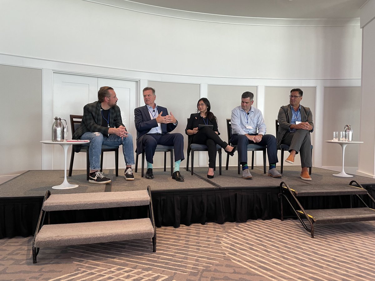 A great discussion with great industry minds. <a href="/chrisatvesto/">Christopher McGregor</a> explains tokenization and how Vesto's institutional-grade infrastructure is tokenizing traditional funds.

#tokenization #DigitalAssets #blockchaintechnology #blockchain #tech #technology #fintech