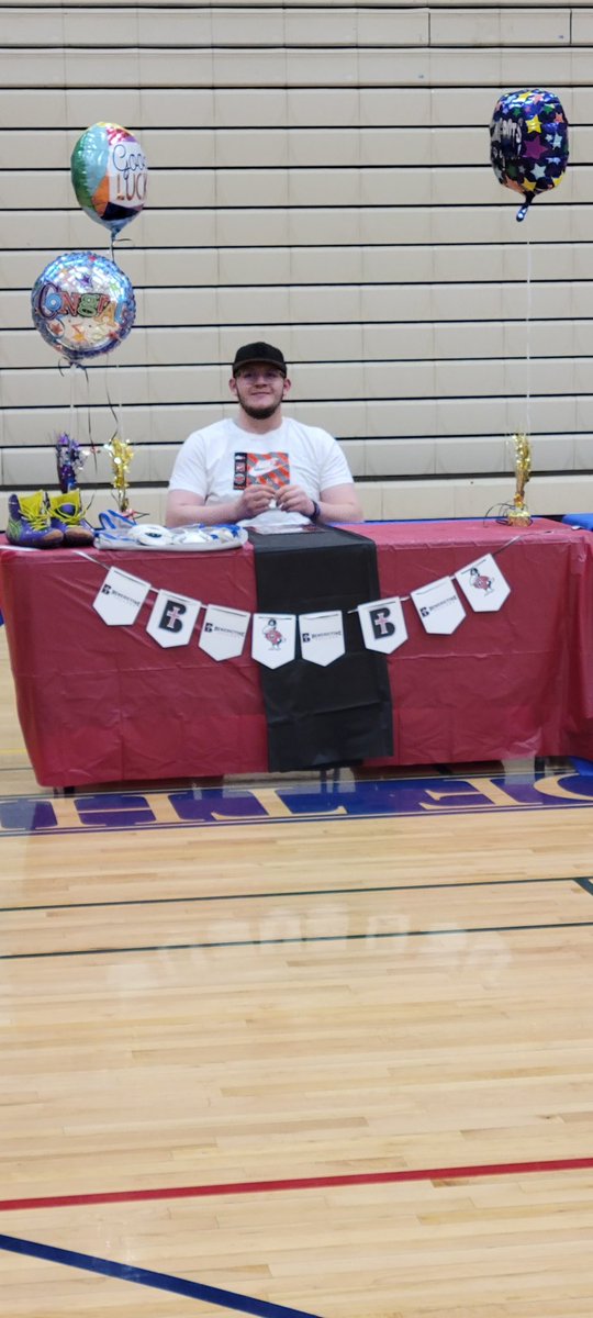 ConnorColeman66's tweet photo. I would like to announce my commitment to wrestle for Benedictine College. I’d like to thank my mom and sister for pushing me past my limits and constantly supporting me. Next I’d like to thank Coach DeVito for helping me all four years find a sport that can truly test my limits. https://t.co/loyrKWxU0g