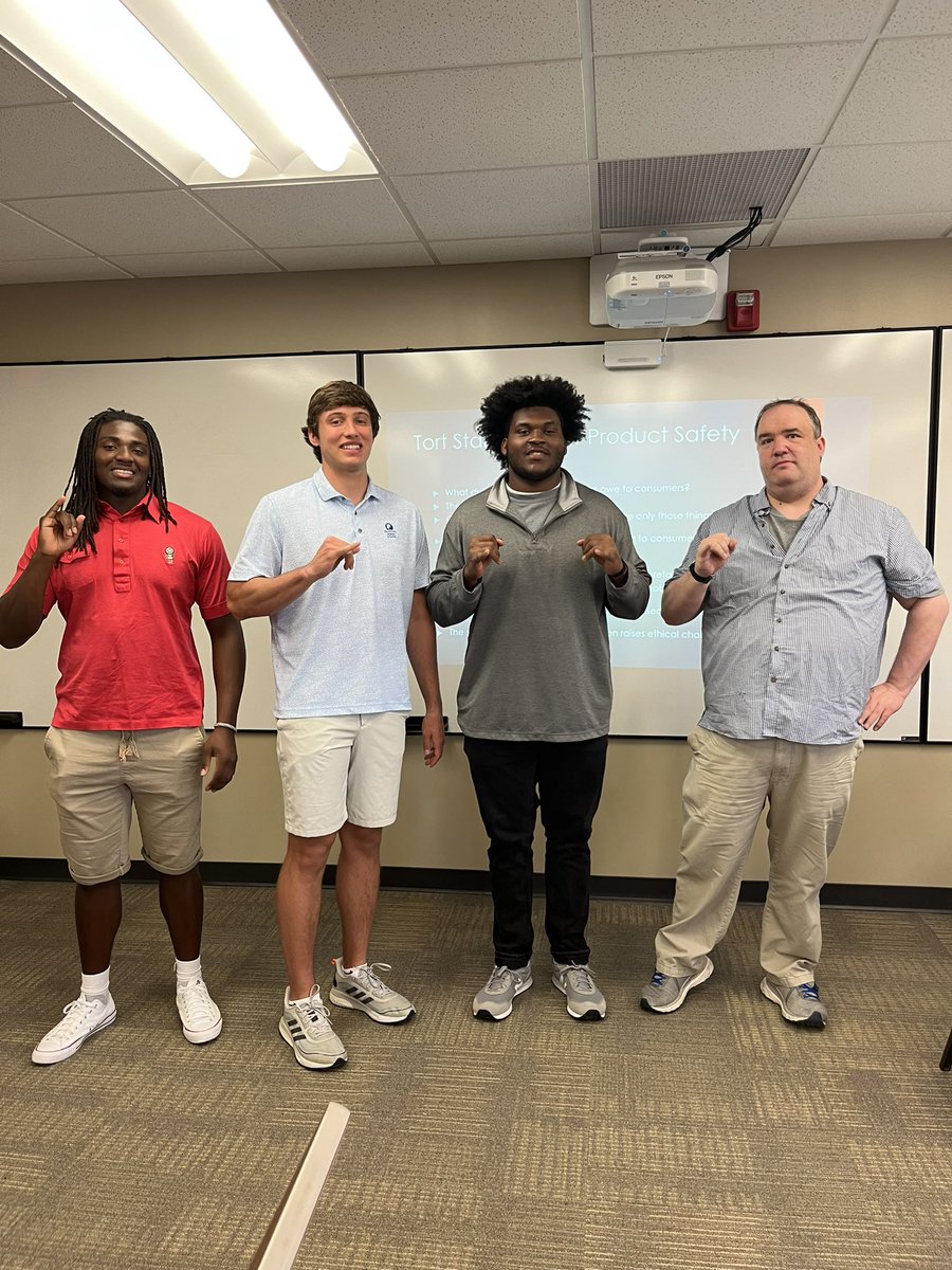 Dress for success <a href="/esuhornetsfb/">ESU Hornet Football</a>