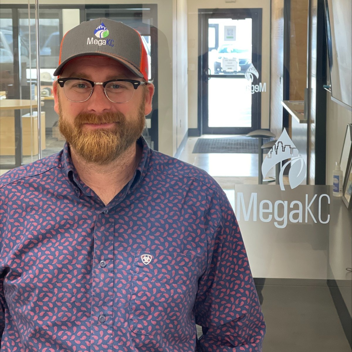 MegaKCbuilds's tweet photo. β° β New Employee Owner Alert! β β°
Welcome, Bob Hitt to the family! π He is our newest Project Manager!
If you see him on-site, give him a high-five and a warm welcome!
#NewEmployeeOwner #MegaKC #KansasCity #Construction #Community https://t.co/SRh4ruMySI