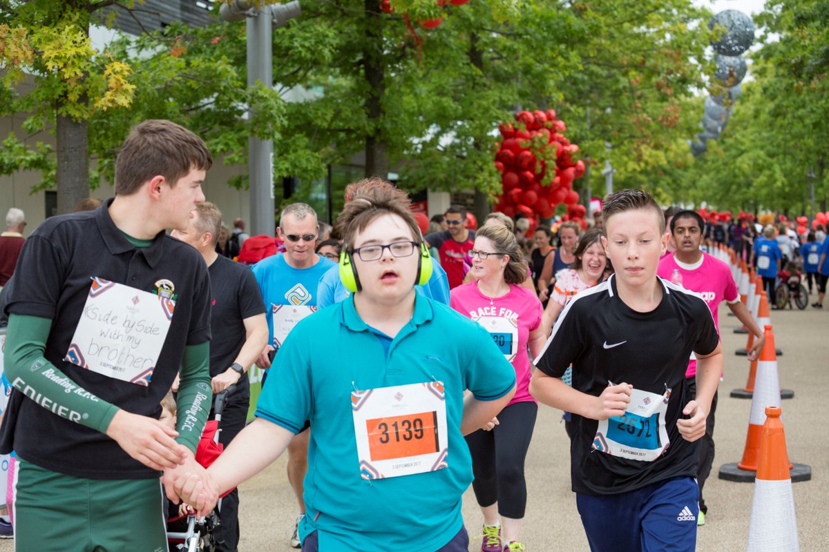 Hemi families are invited to join us for #ParallelWindsor, an exciting festival of disability inclusion with fully accessible challenges and entertainment at Windsor Great Park on 2 July!

Open to all ages, abilities and mobility aids.

Sign up here 👉 contact.org.uk/parallel-winds…