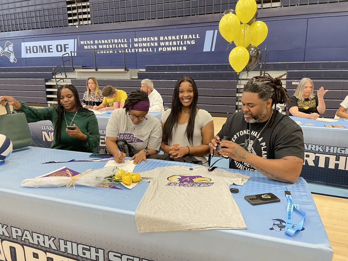 Huge Congrats to Kira and Amari on their signing day today! We are so proud of you and can't wait to see all that you accomplish ♥️