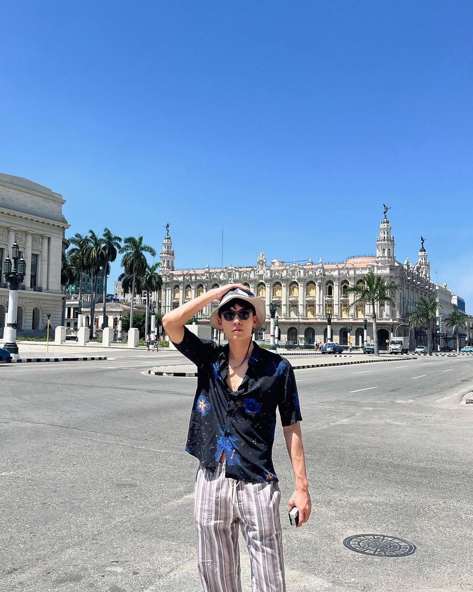 mewsuppasit_sp's tweet photo. 📱INSTAGRAM 🗓 12/04/23
IG: mewsuppasit @MSuppasit
❤️Like
💬Comenta
🔁Comparte
💾Guarda en tu colección
📸 en el post
👉 https://t.co/DuXfvEYcUU
#MewSuppasit #มิวศุภศิษฏ์ #SuppasitChannel #MSSpain https://t.co/BEg3FYFOHZ