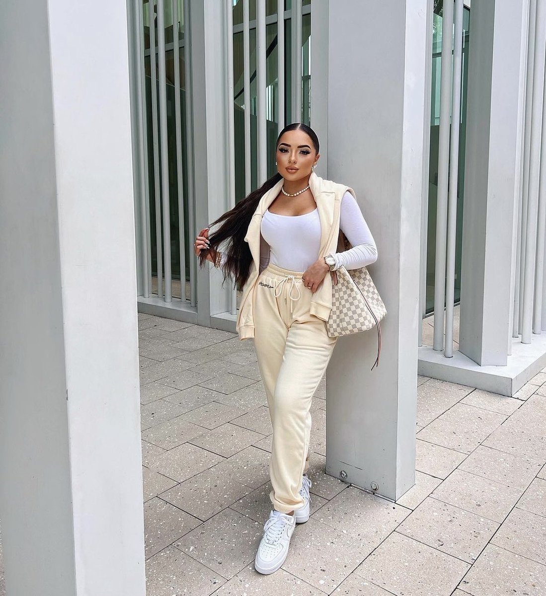 Dior 🤗 tweet media