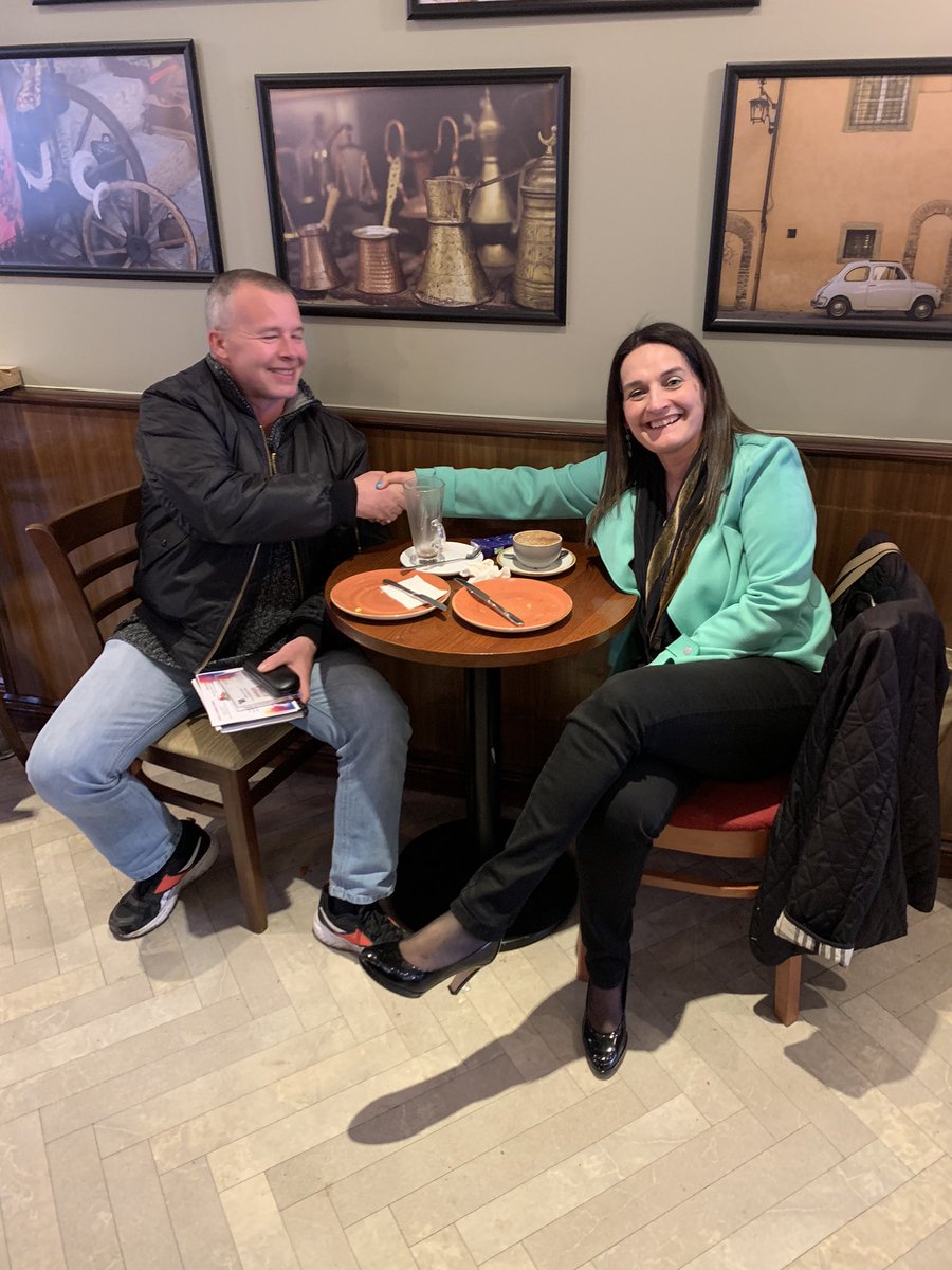 ErikaPetrie2's tweet photo. Business meeting with the lovely Steve Rose from LinkedIn about #mentalhealth & #differentability what a lovely guy and we live in the same area #smallworld #liveblog https://t.co/RD6zNbfr8y #helpingothers #itsoknottobeok 😊💪❤️ https://t.co/f1eIUXSEFi
