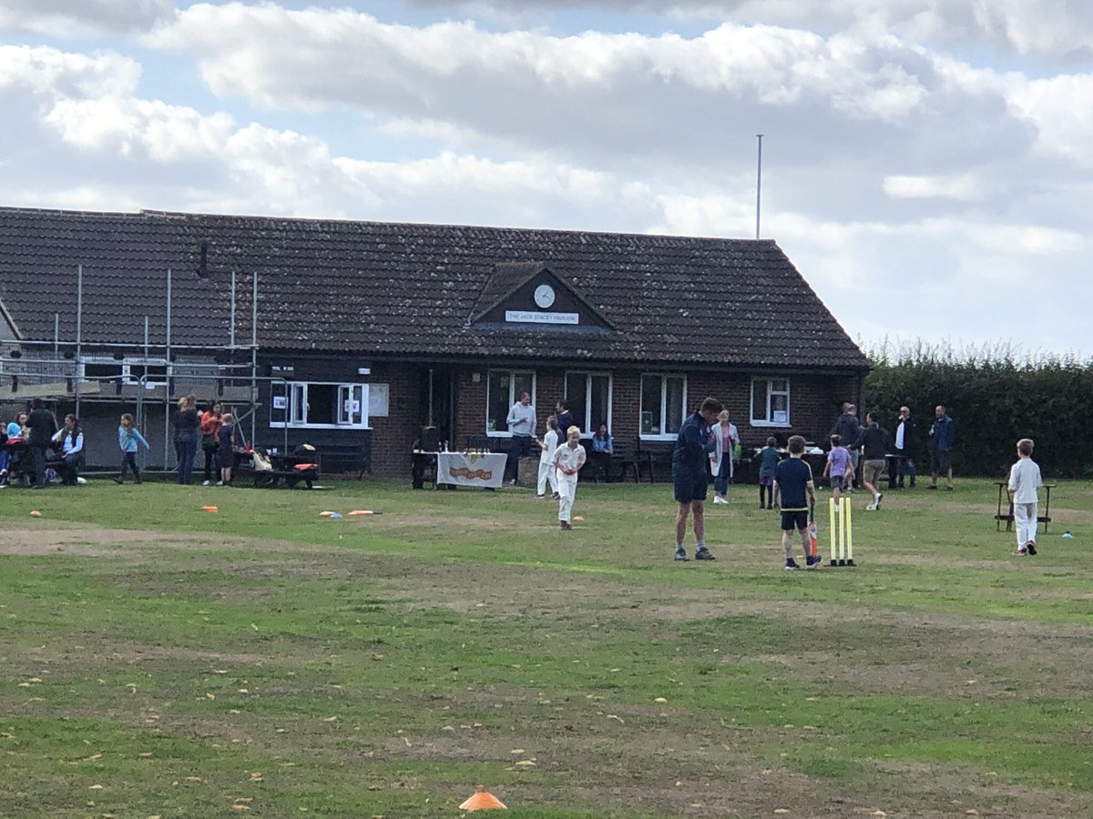 Waresley CC Colts start outdoor practice on Friday 21 April 

•Allstars: 1700-1800
•U9's an U11's - 1730-1830
•U13's + U15's - 1830-2030

Adults every Thursday from 6pm- all welcome! #waresley