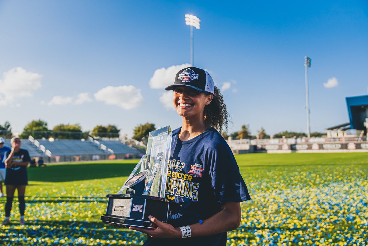 WVUIzzoBrown's tweet photo. Make sure U wish @mayaamcc a Very Happy Birthday! Hope it’s the Best year yet! 🎁🎂🥳🎁
#allroadslead✌️mayamccutcheon https://t.co/ATHTvmuElv