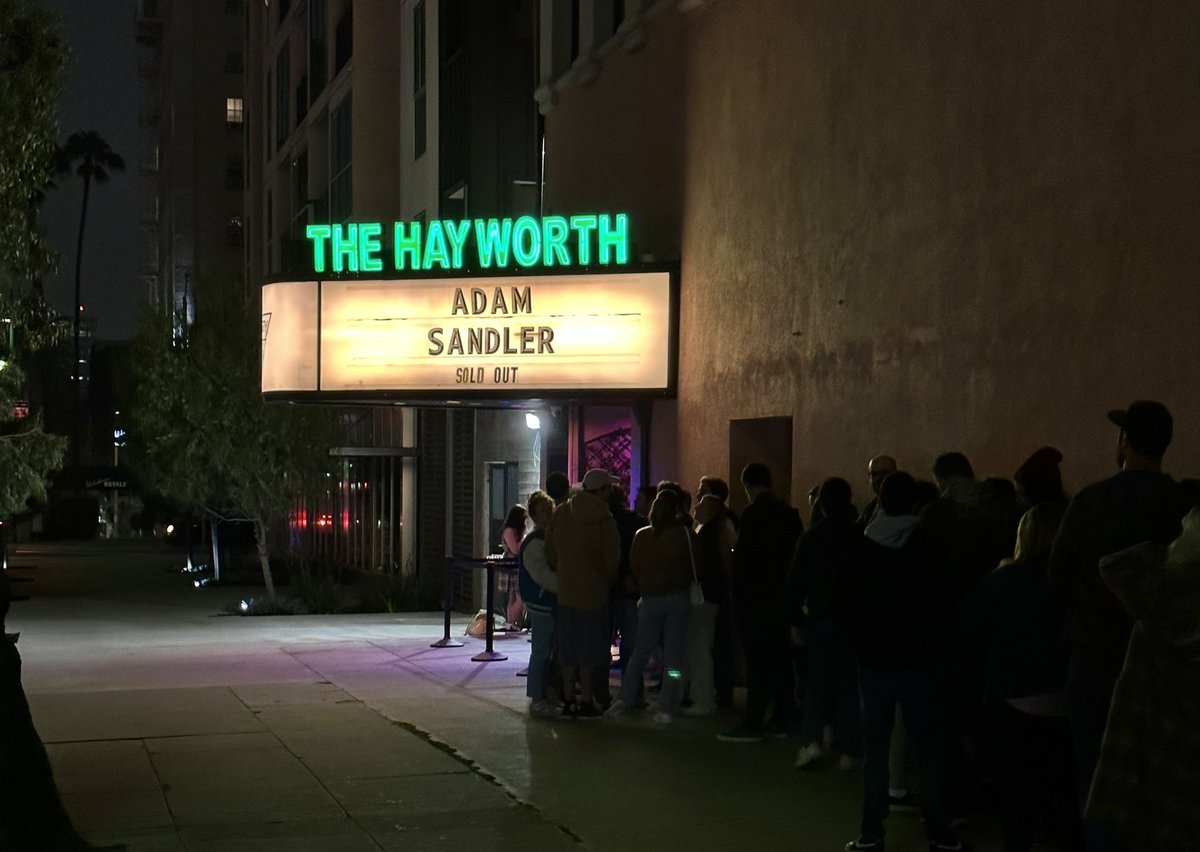 AdamSandler's tweet photo. Thanks for night you all https://t.co/neirZjKvhP