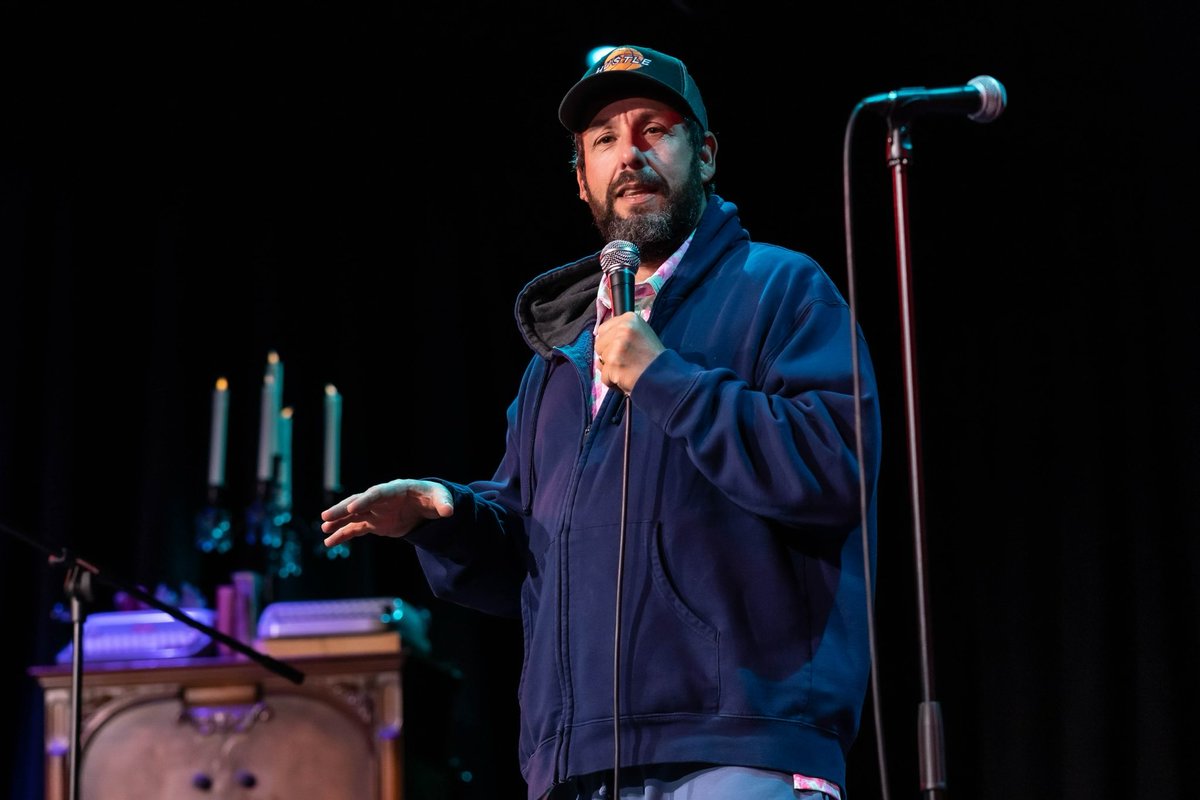 AdamSandler's tweet photo. Thanks for night you all https://t.co/neirZjKvhP