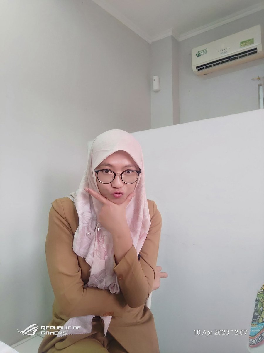 WiedWu's tweet photo. @miund 41 😂 https://t.co/7MSG5BxKoX
