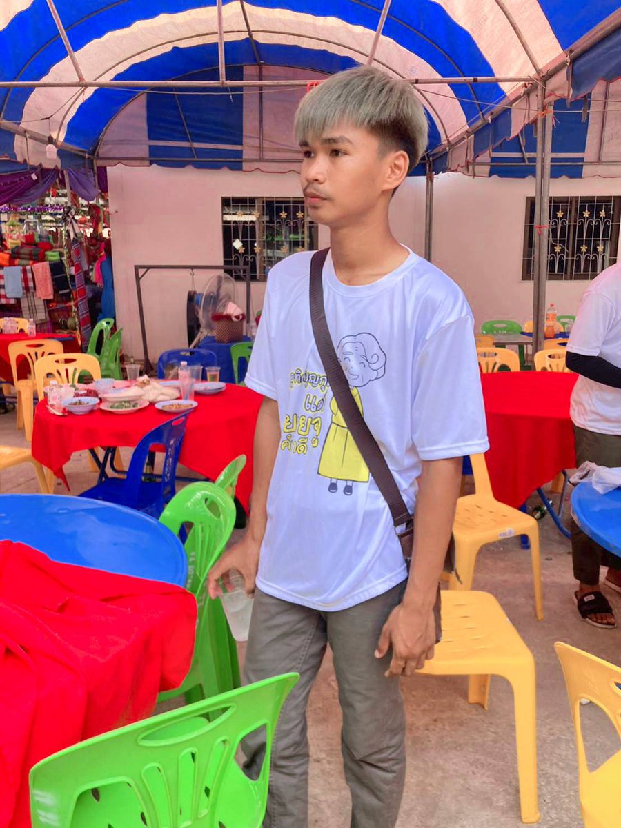 fiwloves's tweet photo. สงกรานต์นี้ห้องเราว่าน้ะ555 https://t.co/6w9yWPSrDE