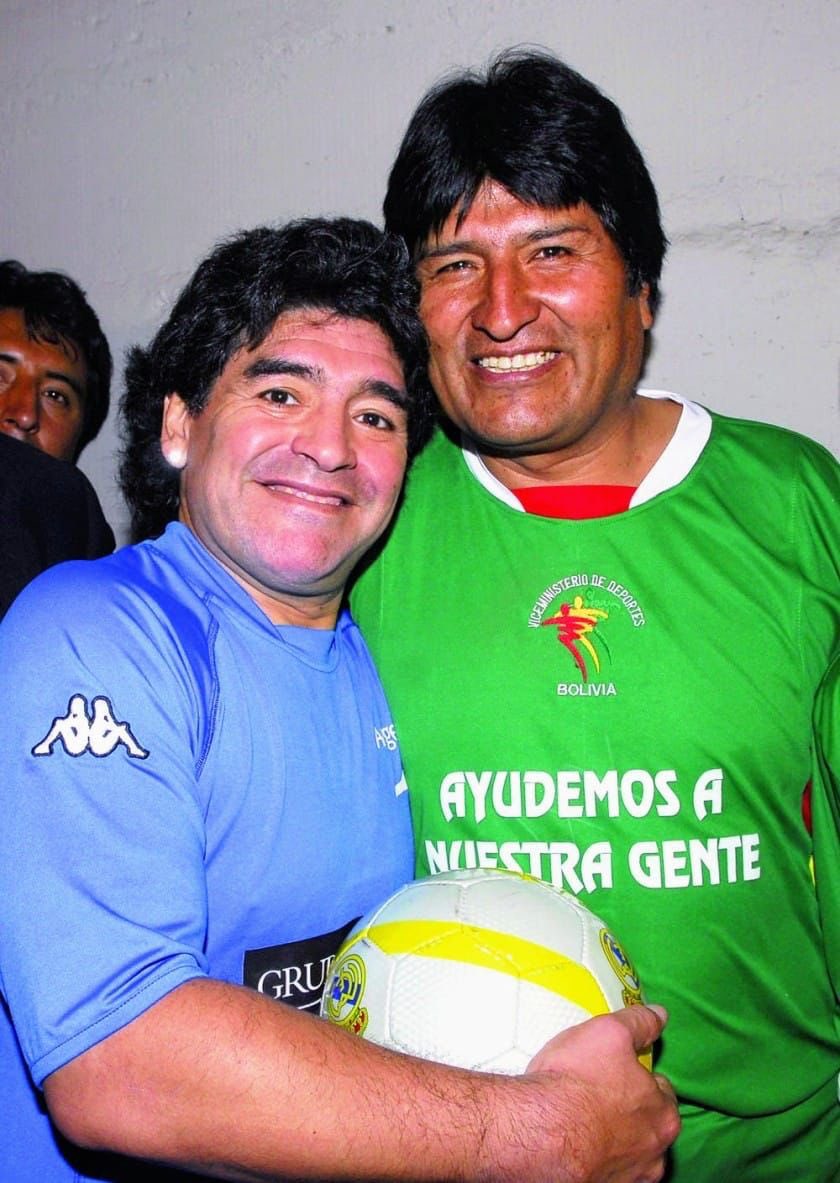 HctorArceRodri1's tweet photo. Para hablar de futbol, primero hay que saber jugar. A los traidores, desleales malagradecidos y divisionistas les decimos que aún falta el segundo tiempo de la Revolución Democrática y Cultural a la cabeza de @evoespueblo. https://t.co/7iwA76Q4qd