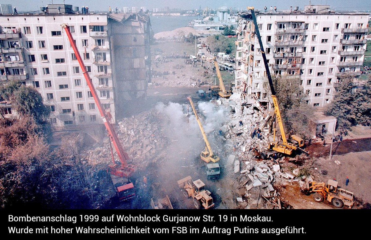 Brutale Lüge für Putins Aufstieg 🧵

Am 9. 8. 1999 wurde Putin von Jelzin zum Ministerpräsidenten ernannt.
Einen Monat später, zwischen 8. und 16. 9. 99 erschütterten 3 Bombenanschläge auf Wohnblocks Moskau und Wolgodonsk.
Laut Putin von tschetschenischen Terroristen verübt.
1/10