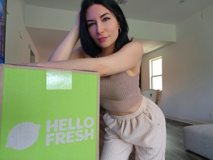 Todays stream is sponsored by @hellofresh! Use code POGALINITYAPR50 for 50% off plus free shipping at