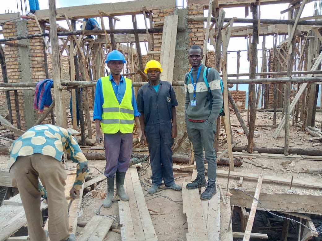 ApekiTvet's tweet image. From today, School Supervisors are in the monitoring visit of all L5 trainees in #SOFTWARE_DEVELOPMENT, #ACCOUNTING and #MASONRY who are in Industrial Attachment program in different companies. @AFTERPROJECT3 @RTB_Rwanda @rulindodistrict