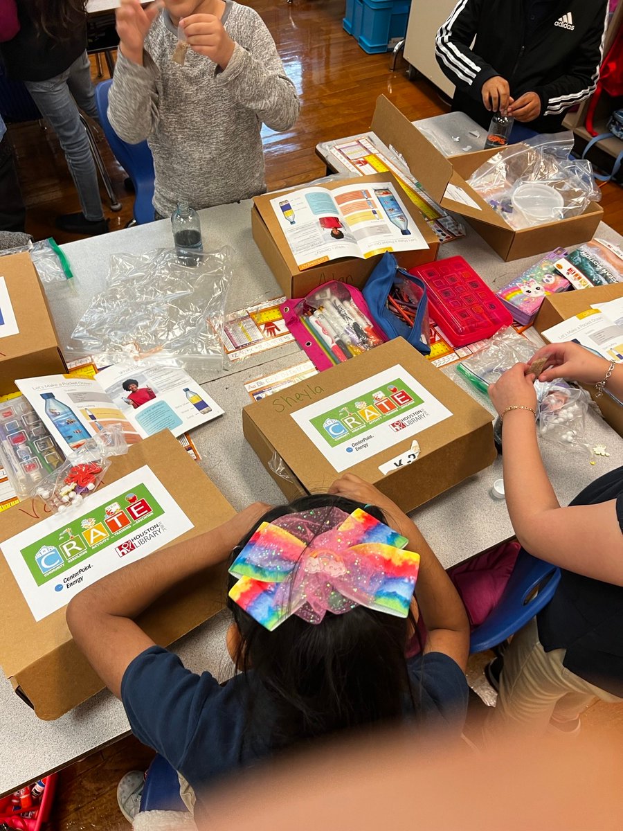 mskizjackson's tweet photo. Our first grade teacher here @gve_magnet engages the students daily with #Science and #STEM #lessons Thank you @houstonlibrary @CenterPoint for the C.R.A.T.E kits #oceanmotion #brineshrimp @Kim_4Kids @AP_TNR @CounselorValdez @HISDLibraryServ @HISD_ElemSci https://t.co/9kTiB4iHtY