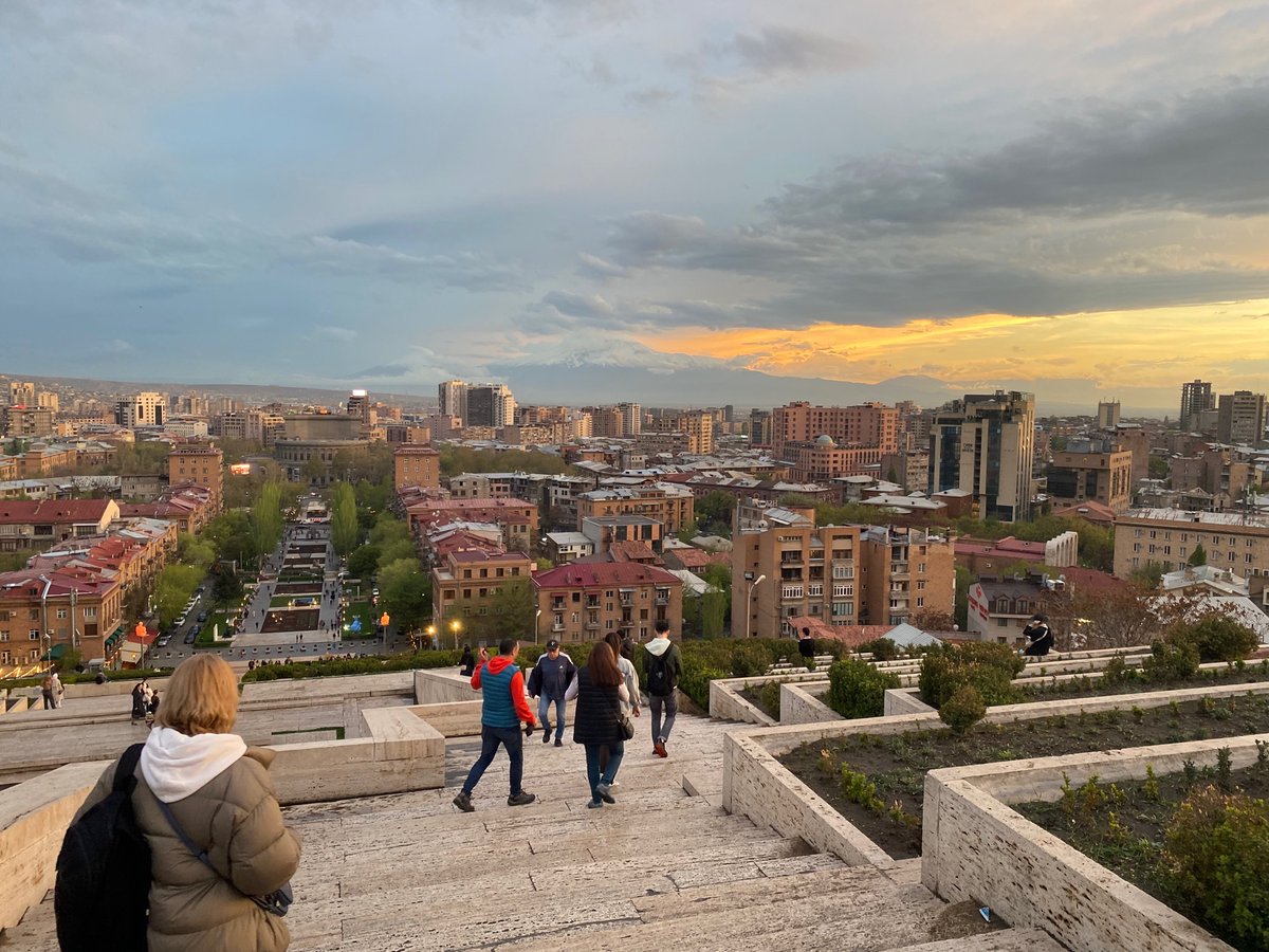Fernando Botero’s “Mujer Fumando” (“Woman Smoking”) one of the many sculptures making up the Armenian Cascade arts space and monument 🧡

She has a great view, but from above we see the incredible Mount Ararat…

Thrilled to arrive in Yerevan, for <a href="/kitabnabooks/">Kitabna - Our Book CIC</a> workshops, 2023!