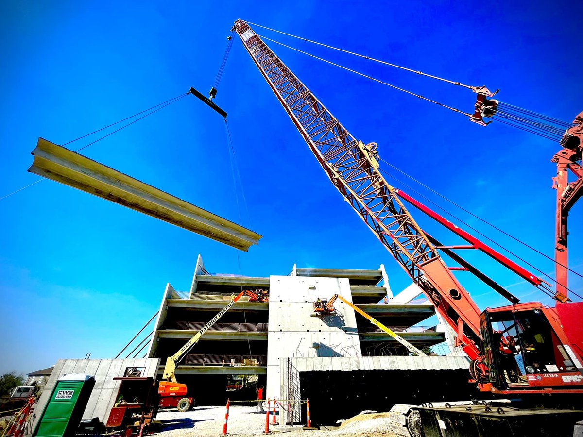 ConcreteStrateg's tweet photo. We are erecting double tee precast panels today on the 7 level / 413 piece Orion Precast Parking Garage! #moretothepour https://t.co/V0ZhRYsQwq