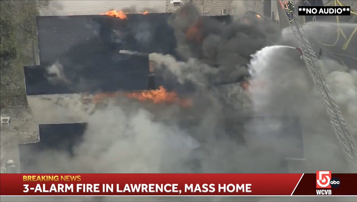 pain24seven's tweet photo. LAWRENCE
3rd ALARM
28 Junipter St.
#LawrenceFire
#WCVB https://t.co/GJrZnrX63R