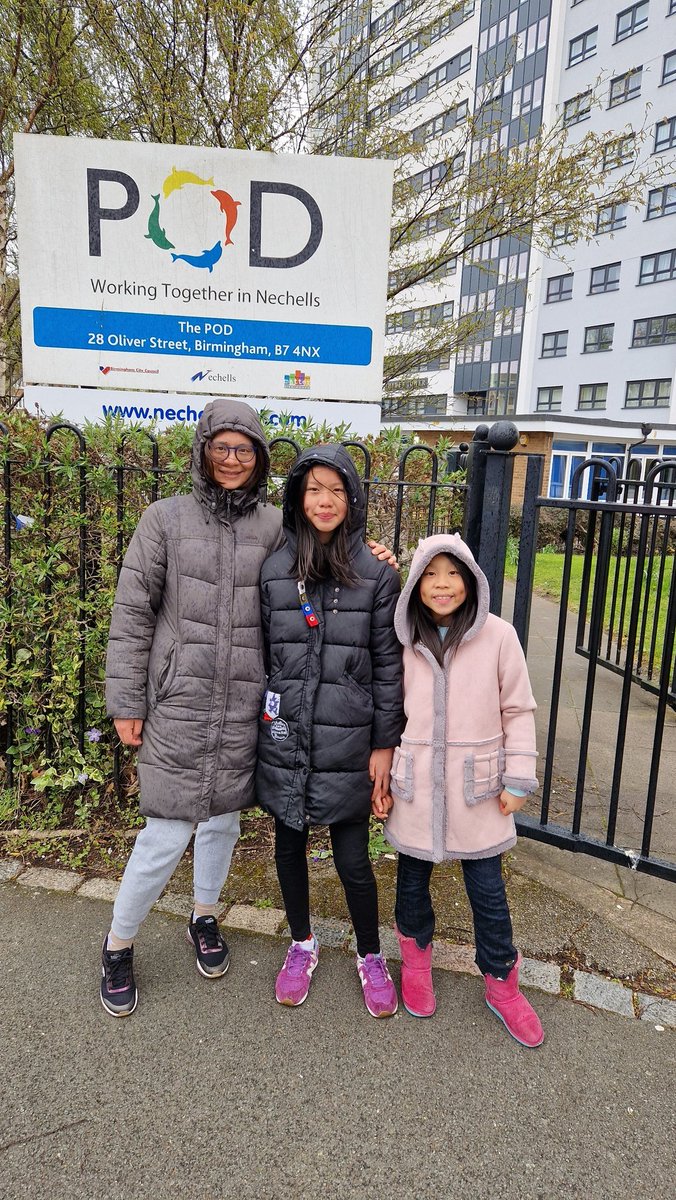 run_taz's tweet photo. A family litterpick & wellbeing walk at Aston Locks.
One of the #LetsActivities that you can do with @CRTWestMidlands
Do your bit by signing up
https://t.co/Tv4DIPoL20
@NechellsPOD
@CanalRiverTrust
#letspick
#letswalk
#plasticschallenge
#lifesbetterbywater
#universitylocks https://t.co/hwsRmUvJ3J
