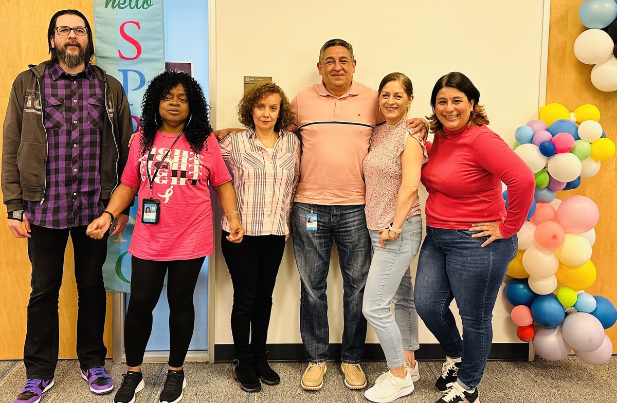 MsRegina8's tweet photo. Celebrate Diversity Day💕 
Wear Pink!💗💗💗 https://t.co/jLRCkCk34l