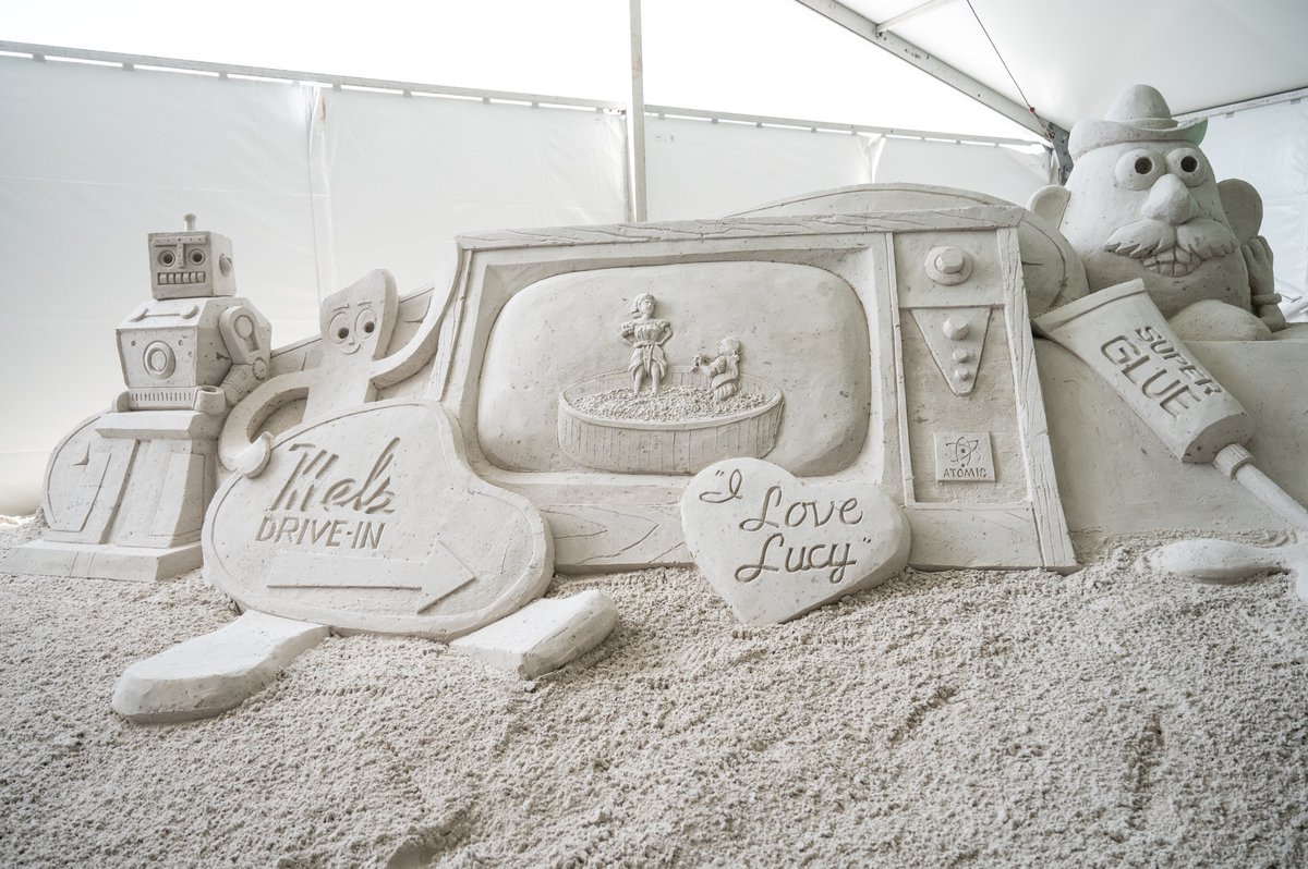 Oh the nostalgia! The <a href="/Pier60SugarSand/">Pier 60 Sugar Sand Festival</a> Festival is ready to welcome you back in time! This years theme, A Blast From the Past, is a nostalgic time travel back to the 50s, 60s, 70s, 80s, and 90’s! Now open to the public through April 23rd. Go check it out! ☀️🌴🪩 #ClearwaterBeach