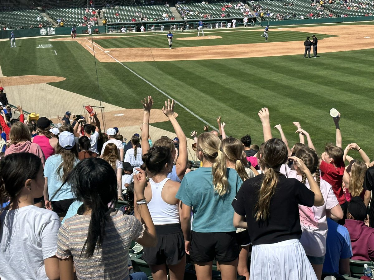 amyreiter's tweet photo. Sing it with me! Take me out to the ballgame! 🎶 @HJHPanthers #6thgraderocks https://t.co/YDde6cYRKA
