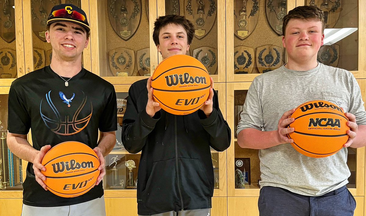 cvhoopheritage's tweet photo. Congrats to senior Joe Gutwein (l), sophomore Ryan Close (c ) and freshman Brayden Boice (r )  for being co-champs of our just-for-fun Bracket Madness challenge. Boys received a bball as incentive to keep playing year-round.

https://t.co/JEBQkLWkLg https://t.co/VQziBG92w5