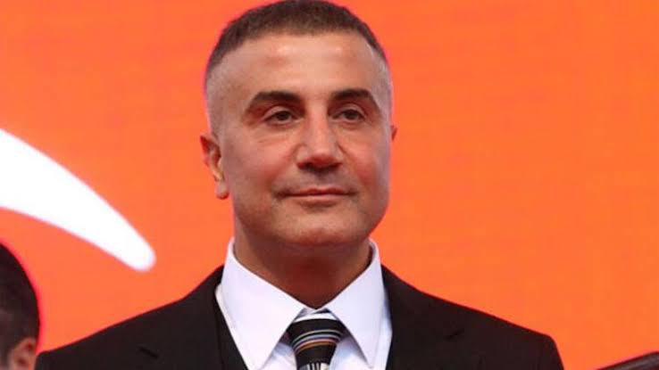 oguzzatsiz's tweet photo. Sedat Peker paylaştım diye rahatsız olanlar var. Rahatsızlıkları kronikleşsin diye bir daha @sedat_peker paylaşayım da kaşıntıları artsın:) https://t.co/9DGIW0g3o5