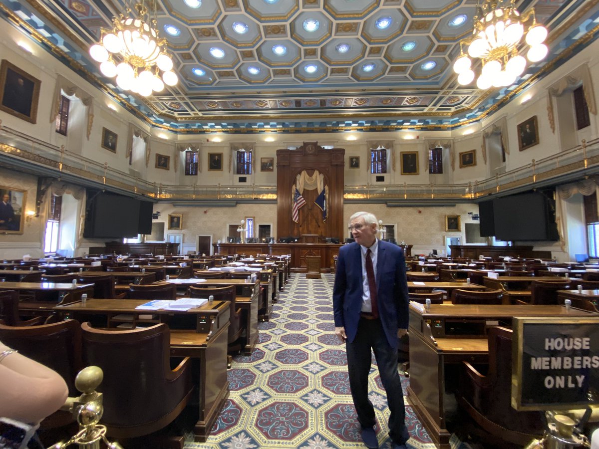MrsBouldinSTEM's tweet photo. I’m completely humbled and grateful that today I got to speak in the lobby of the SC State House and tell the incredible story of what our students and educators are doing at @BlueRidgeEl as a SC STEM EoY finalist. @OconeeSC_school #StoriesInSTEM @SCCMS_STEM https://t.co/BOadbsHPmX