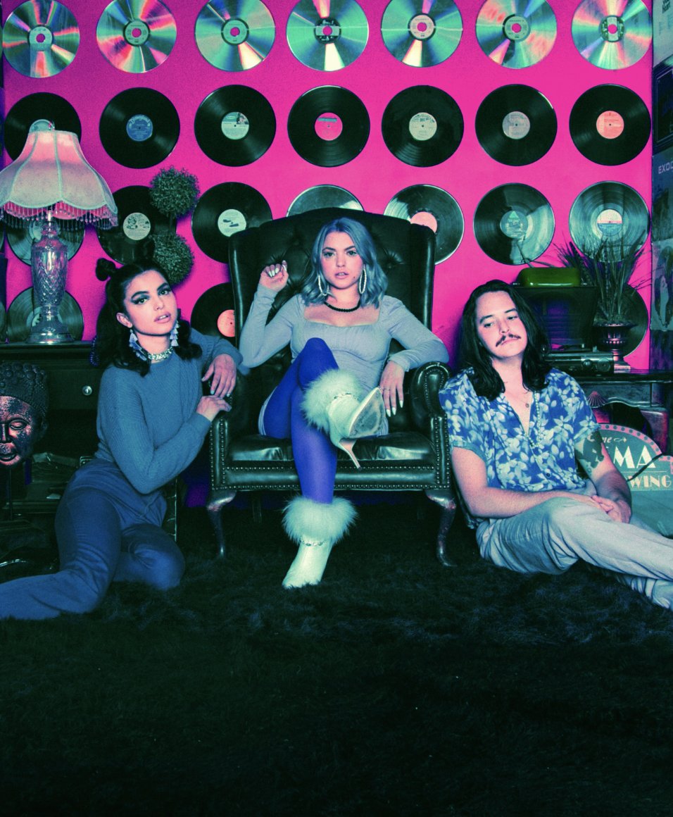 UAA is proud to announce our new talented clients “Hey Violet”. Hey Violet is an American pop-rock band from Los Angeles, California, consisting of Rena Lovelis, Nia Lovelis, and Casey Moreta.

🚨Check out some of their music using the link down below🚨

loom.ly/jpEcUNA