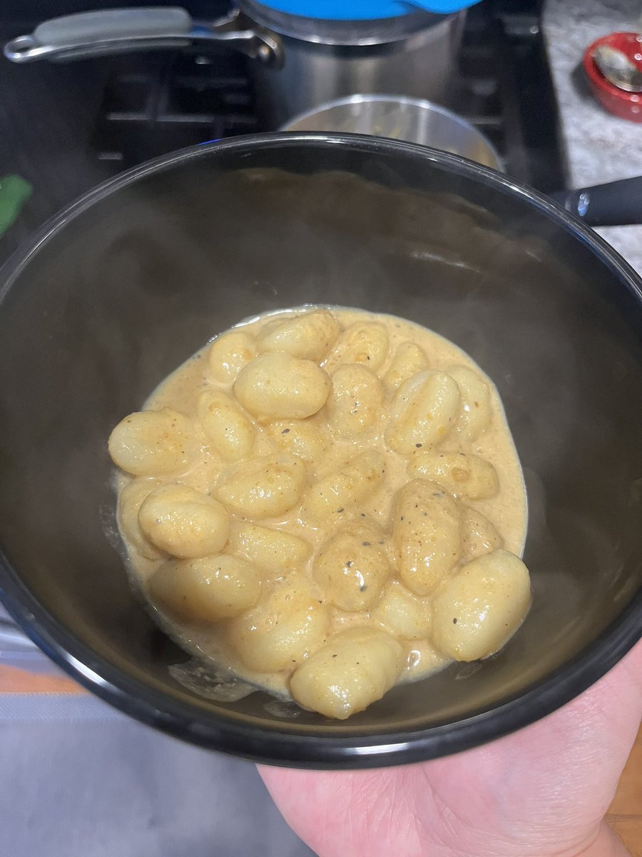 DudesCook1's tweet photo. Attempted to make a butternut squash soup but the nutty squash flavor was a little too overpowering

Instead I pivoted and used it as a base for a gnocchi sauce by thinning it with half and half and some gnocchi water https://t.co/ipuRKppvQx