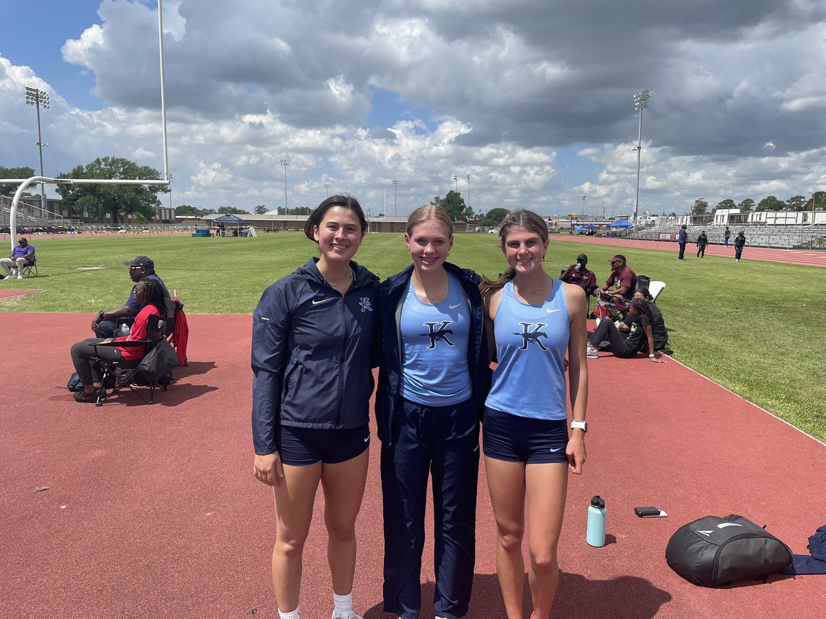 Our high jumpers place 2-4-6 with Savannah Byers and Evan Giles advancing to area next week! <a href="/HumbleISD_KHS/">Kingwood High School</a> <a href="/jokoch09/">Joshua Koch_Humble ISD</a> <a href="/HumbleISD_Ath/">Humble ISD Athletics</a>