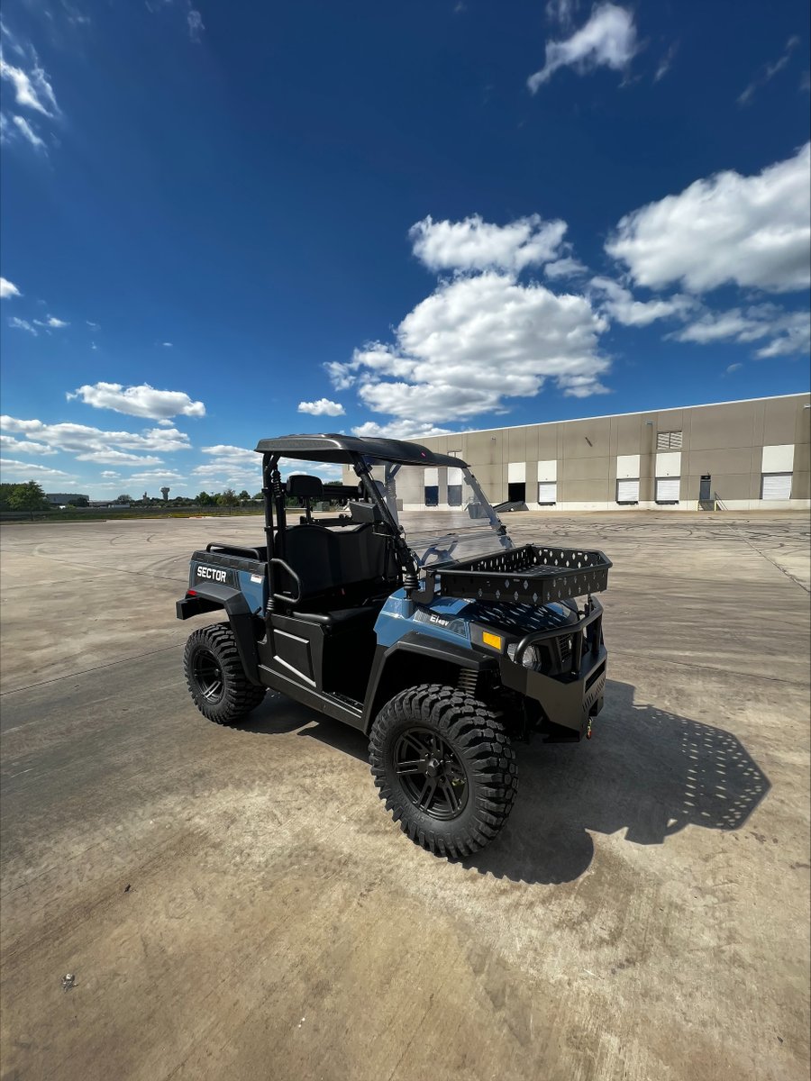 HISUNUSA's tweet photo. Sector E1 ready to work. Optional accessories to get the job done include: Heavy-Duty front basket, front/rear bumper, and gun rack. #SectorE1 https://t.co/F8Zlt2T7fc