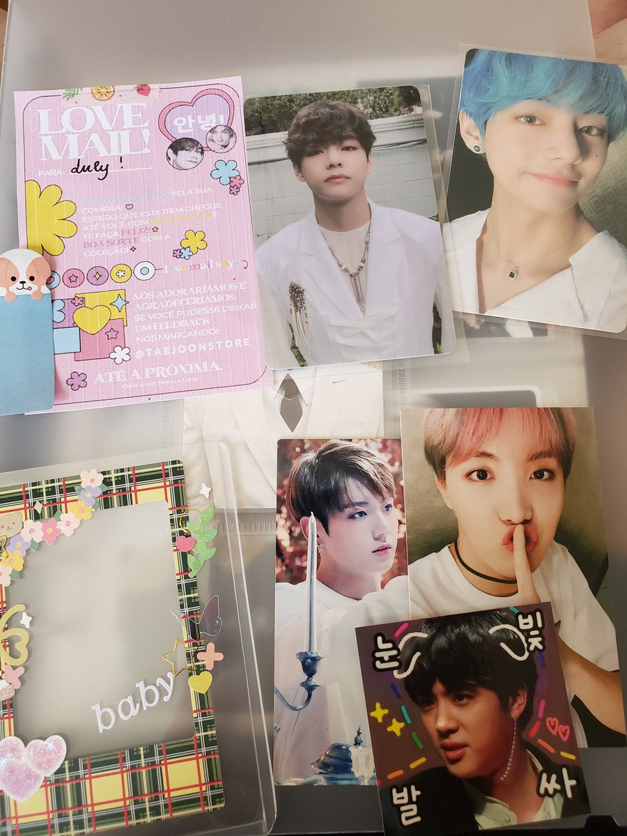 huiuthinkur's tweet photo. Quero deixar um feedback super positivo para a @taejoonstore  que embalagem linda muito obrigada!! 💜💜💜💜 https://t.co/xDrmsMR2h8