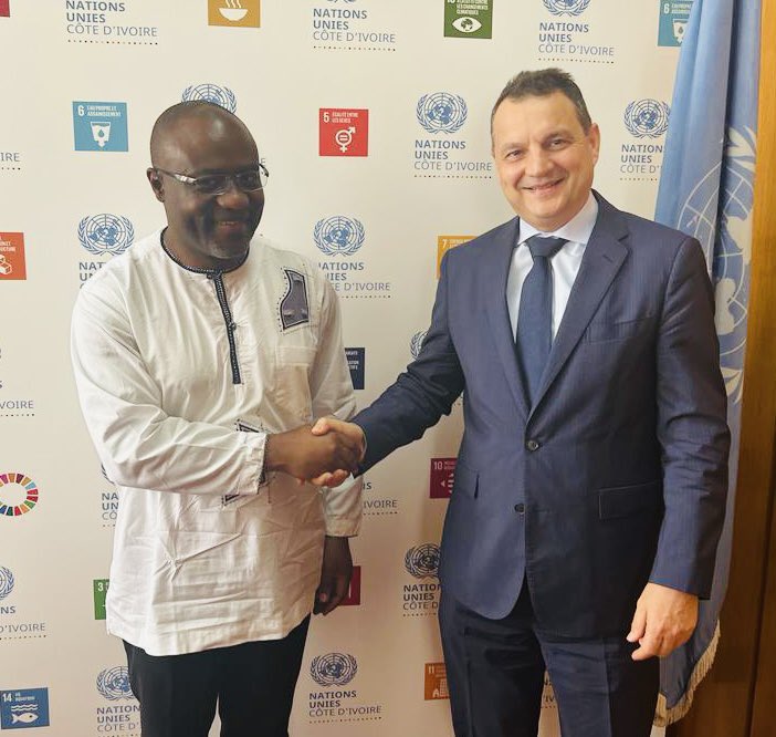 Avec le Coord. Résident des Nations Unies en Côte d’Ivoire, M. Philippe Poinsot, échanges sur les opportunités des Dix Principes du Pacte Mondial des NU pour la contribution des entreprises aux #ODDs en CI.
Suite ce jeudi 13 avril à la #CGECI pour un Forum avec patronat et gouv.