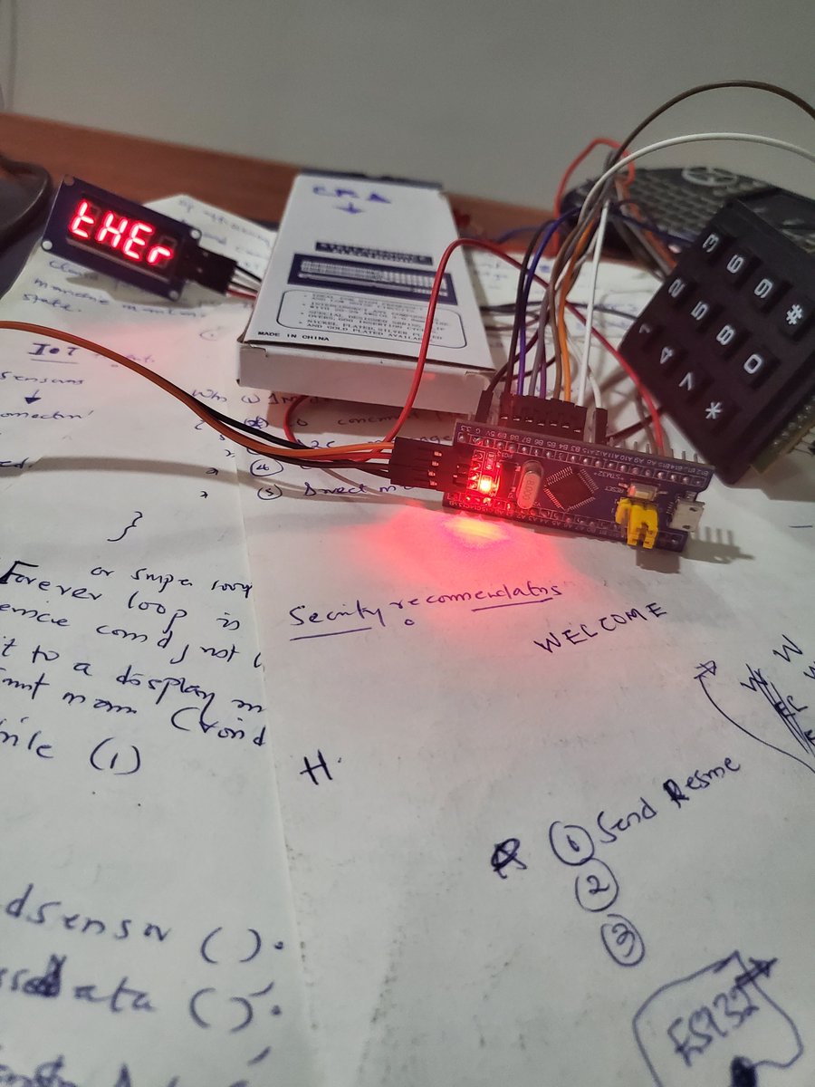hadedayur's tweet photo. Playing around with #Stm32 #Bluepill, #TM1637 module and #Hexpad. The keypad code is based off interrupt which is probably the most efficient way to check for key presses. Code is available on GitHub. https://t.co/WvEfeBI9tf