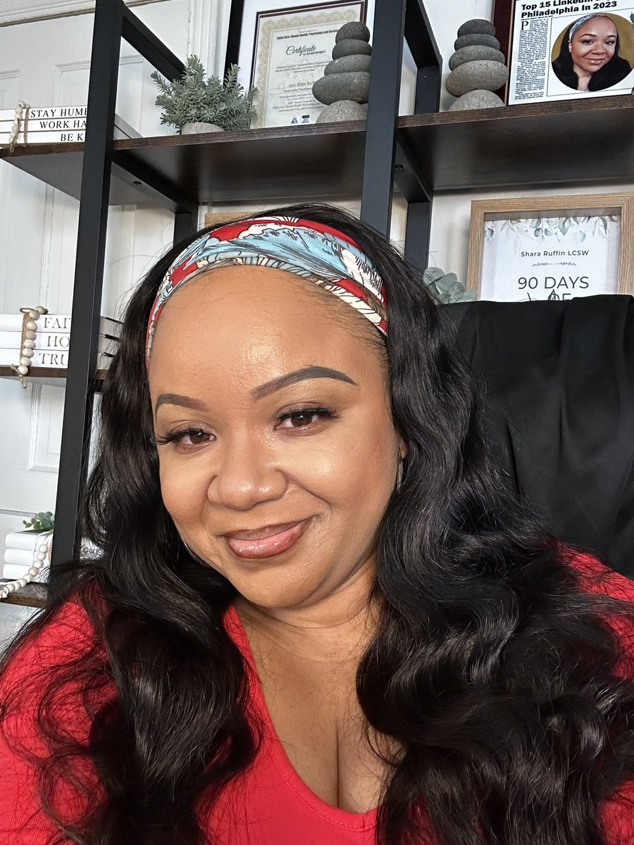 SharaRuffin's tweet image. “When you see your social work colleagues out there winning !!! Get that license ! It doesn’t matter how long it takes , it took me 10 years to even get to the LCSW but I got there .. age didn’t matter .. what matters it not giving up on you #socialworkertwitter