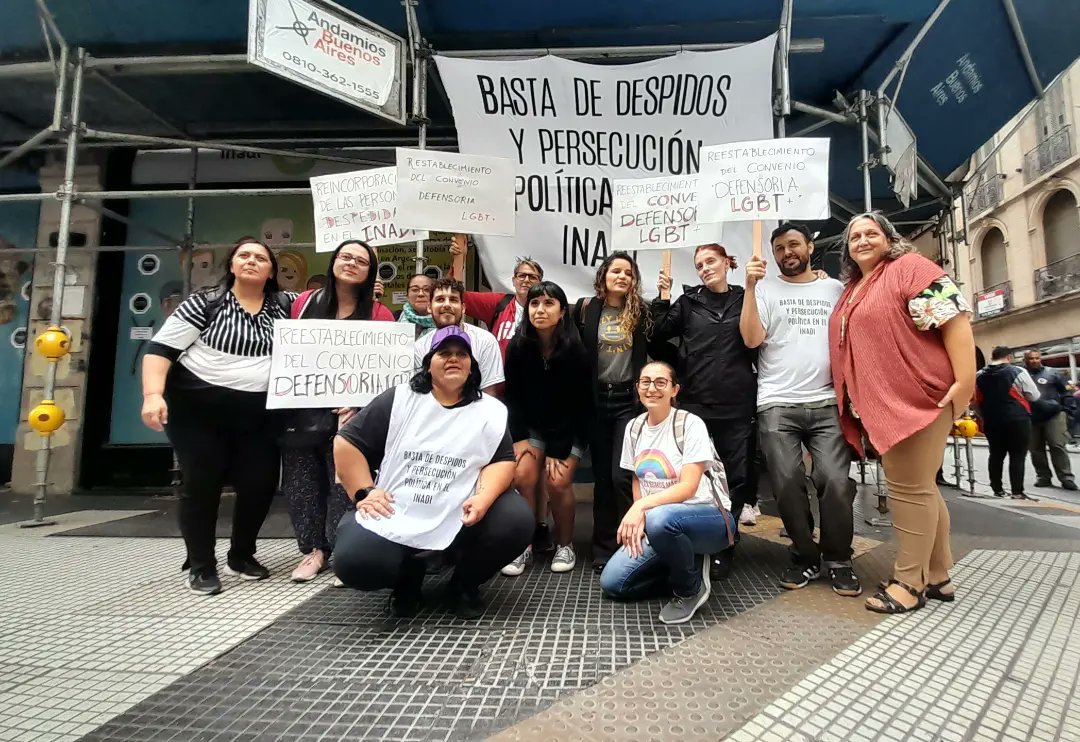 Nos manifestamos en <a href="/inadi/">El Morro García</a> para exigir: se termine con la persecución política y la violencia laboral; les trabajadores despedides sean reincorporades;  evitemos el vaciamiento de una política pública para la diversidad que venimos desarrollando desde <a href="/FALGBT/">Federación Argentina LGBT+</a> y <a href="/Defensorialgbt/">Defensoria LGBT+</a>