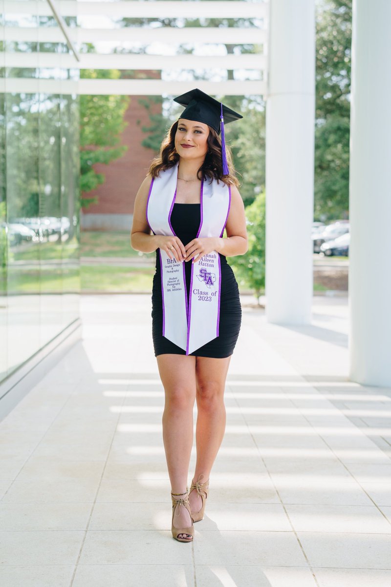 hannahah6's tweet photo. grad szn https://t.co/pNpytWGpJV
