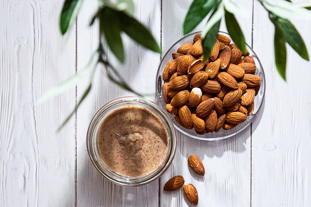 Almonds are super high in antioxidants, these protect your cells from oxidative damage, one of the main contributors to ageing and disease⁠
⁠
shop them through our Amazon

#veganfood#healthyrecipes#healthyrecipe#cleaneating #healthyeating#healthysnack#lowcarb#nuts#healthyfood