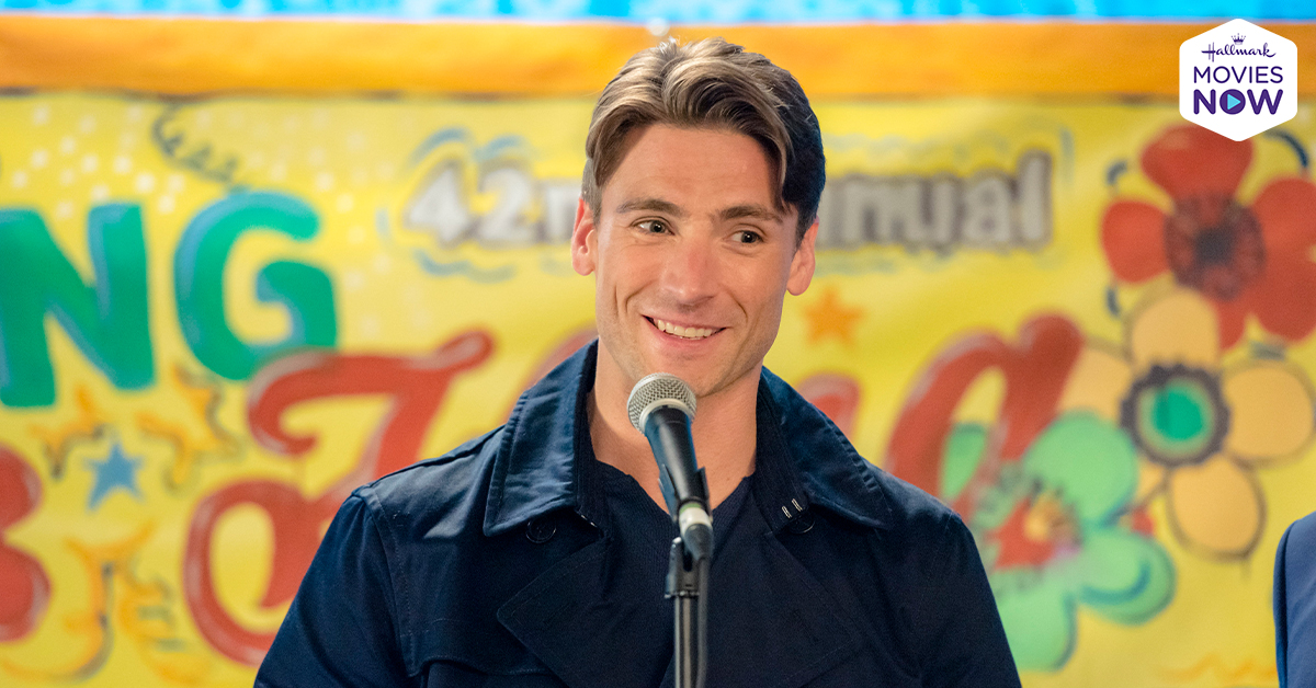 HallmarkPlus's tweet photo. Baseball season is here! Catch a home run with @awalk35 in #ThePerfectCatch now streaming on #HallmarkMoviesNow! #WalkerWednesday https://t.co/BAUZca9hYL